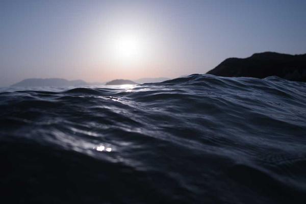 展示但通过精准的内容嫁接与场景化包装概念的视觉内容